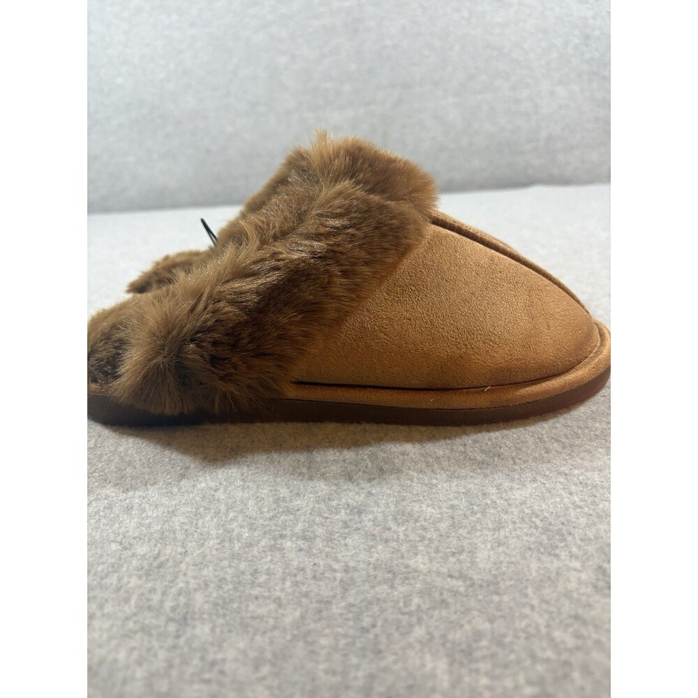 Nine West Scuff Slippers  Beige Fuzzy Size 7/8